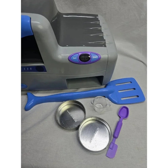 Easy Bake Real Meal Oven with Box & Accessories Tested & Working Hasbro 2002 - Picture 4 of 12